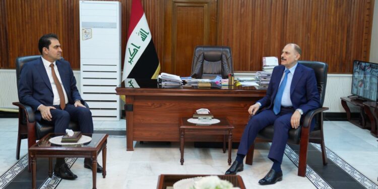 المندلاوي والعميري يتفقان على الحسم والاسراع في انتخاب رئيس لمجلس النواب