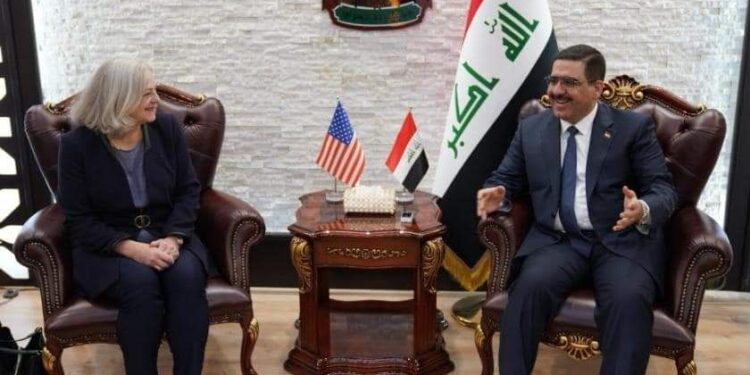 وزير التجارة يلتقي السفيرة الامريكية