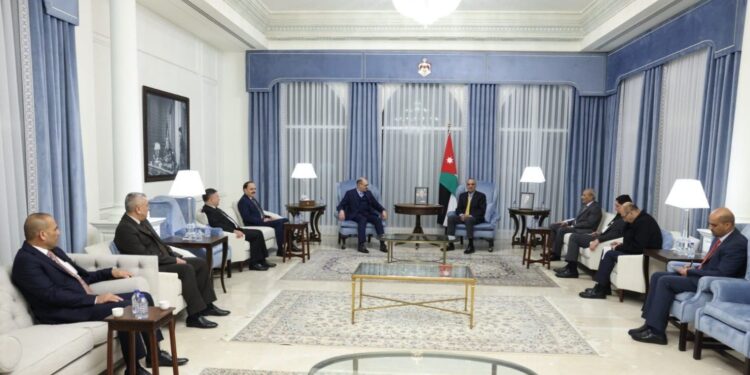 رئيس المحكمة الاتحادية يلتقي رئيس الوزراء الاردني