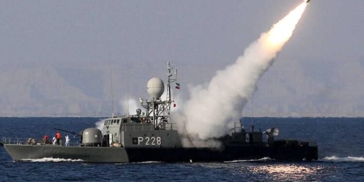 روسيا تبدأ اجراء تدريبات بسفن حربية مع إيران والصين