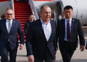 وزير الخارجية الروسي يصل الى الصين