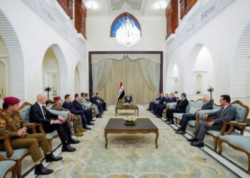 رئيس الجمهورية يلتقي عددا من المسؤولين في الدولة