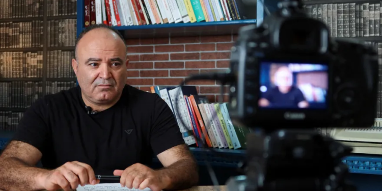 محكمة تونسية تقضي بسجن الصحفي البارز محمد بوغلاب 6 أشهر