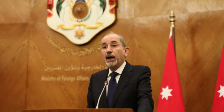 الأردن: الرد الإسرائيلي على هجمات إيران يهدد بجر المنطقة لحرب أوسع