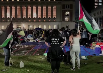 مؤيدون للفلسطينيين يعتصمون في مزيد من الجامعات الأمريكية