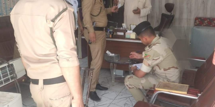 اغلاق عدد من المكاتب والشركات غير المجازة جنوب بغداد
