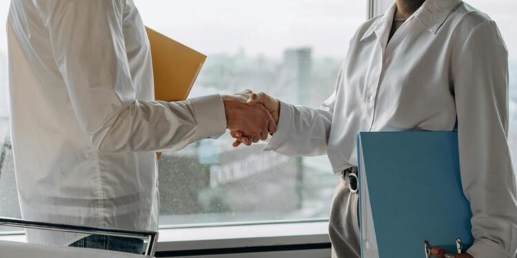 فن الذوق في السلوك والهندام والمأكل ,,, “الإتيكيت”