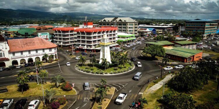 دولة “التنورة” والعملة المزينة بالخبز والفاكهة