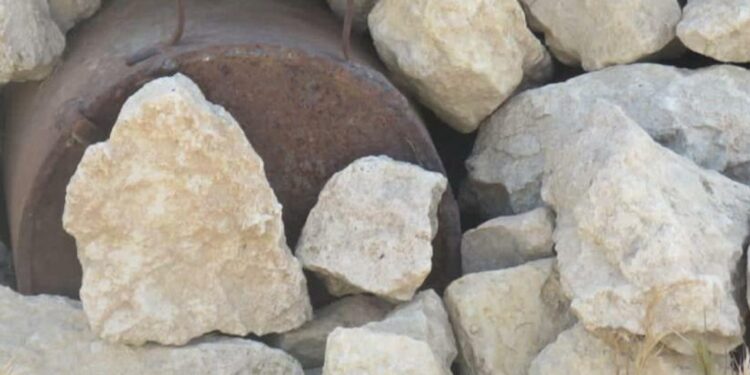 كركوك .. 3 عبوات “وهمية” تقود قوة امنية لاعتقال شخصين داخل متجر