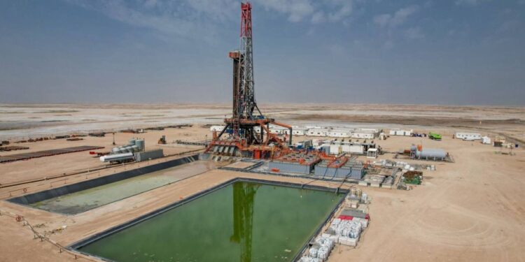 تدشــــين “اكبر جهاز” حفر بالعراق وتباشر العمل بـ”حقل اليمامة”