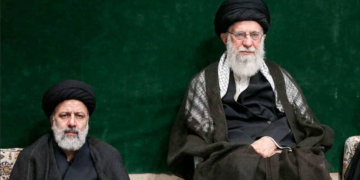 لسوء إدارته للبلاد .. تقرير “الإطاحة” برئيسي من خلافة خامنئي قبل 6 أشهر من وفاته