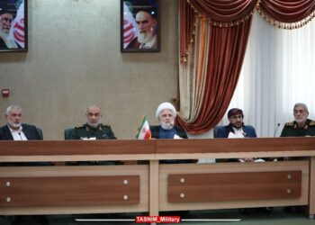 سلامي وقاآني يجتمعان بالفصائل اللبنانية والفلسطينية واليمنية في طهران
