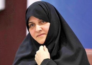 زوجة رئيسي من بين 20 شخصية بارزة تتنافس على الرئاسة الإيرانية