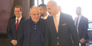 تيباس في بغداد لحضور الكلاسيكو وافتتاح مقر الليغا