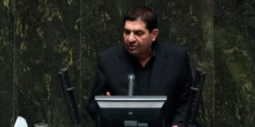 ايؤان .. أول خطاب لـ”محمد مخبر” أمام البرلمان الإيراني