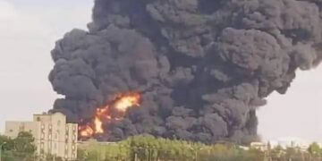 السودان .. الجيش يقصف أكبر مصفاة للنّفط في البلاد ,,, خسائر ماديّة وبيئيّة لا تعوّض