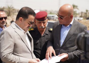 السوداني يتابع ميدانيا سير الاعمال التنفيذية في مشروع جسر غزة