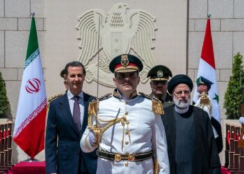 إيران تشتبه في تواطؤ بشار الأسد مع الغرب