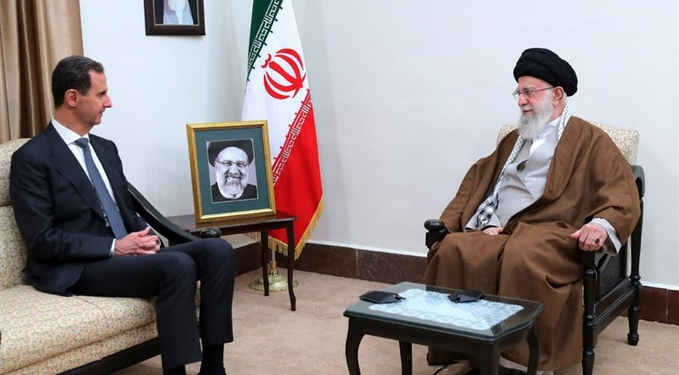 خامنئي يستقبل الاسد