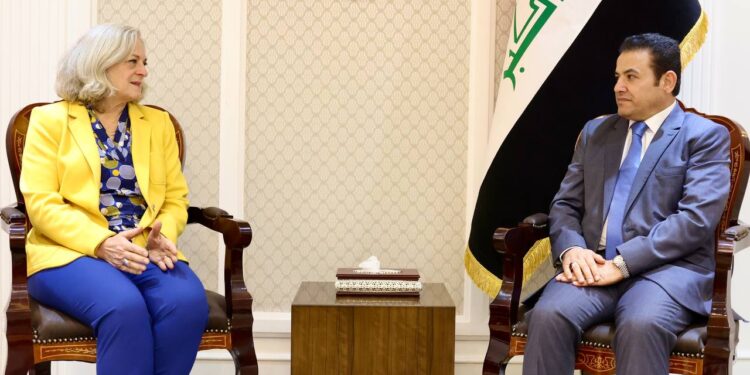 مستشار الأمن القومي يستقبل السفيرة الأمريكية