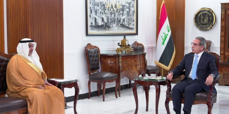 رئيس مجلس القضاء الاعلى يستقبل السفير السعودي
