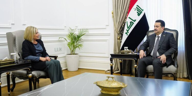 السوداني يستقبل بلاسخارت