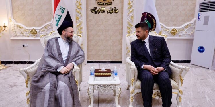 الحكيم يلتقي محافظ الديوانية