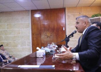وزير الداخلية يشـــدد على “تكثيــف الجهد الاستخباري والأمني” للحد من الجرائم الجنائية
