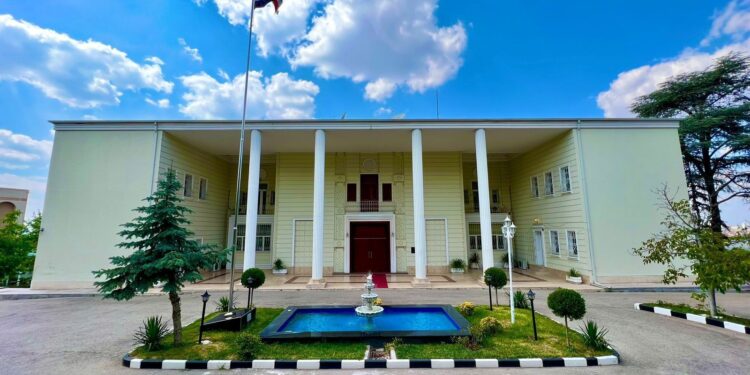 السفارة العراقيَّة في أنقرة تعلن عن تسيير رحلات طوعيّة للمواطنين الراغبين بالعودة إلى العراق