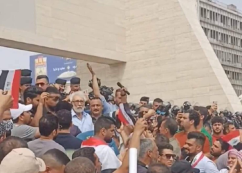 البرلمان يعلق على التظاهرات المطالبة بتعديل سلم الرواتب ويطلق “بشرى” للمحتجين