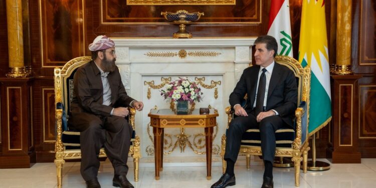 نيجيرفان بارزاني يلتقي أمير الإيزيديين في العراق والعالم