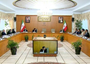 بدء الاجتماع الطارئ لمجلس الوزراء الايراني برئاسة محمد مخبر