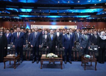 بدء حفل اطلاق جولتي التراخيص الخامسة والسادسة للحقول النفطية والغازية