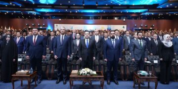 بدء حفل اطلاق جولتي التراخيص الخامسة والسادسة للحقول النفطية والغازية