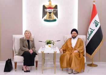 الحكيم يلتقي السفيرة الكندية