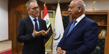 وزير الثقافة يلتقي السفير الإيطالي