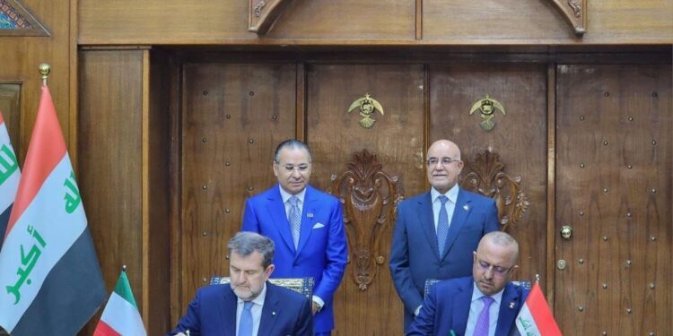 وزارة الصحة توقع عقداً مع شركة إيطالية لإدارة وتشغيل مستشفى السياب في البصرة