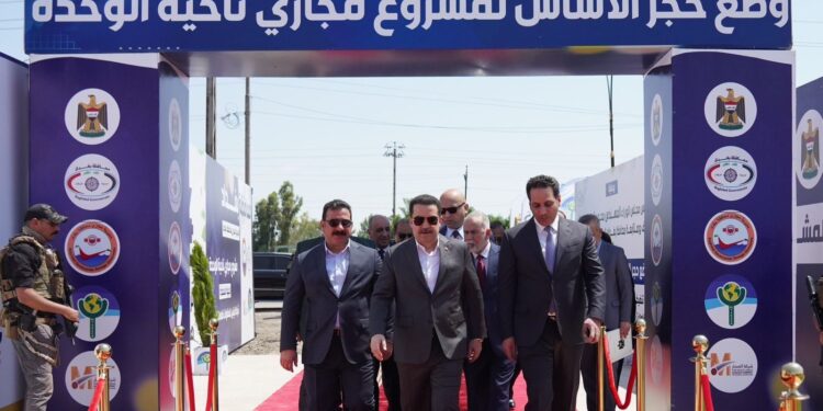 السوداني.. عمل الحكومة بالمشاريع بات واقعا يلمسه المواطنون ولا يوجد في قاموسها مشروع متلكئ