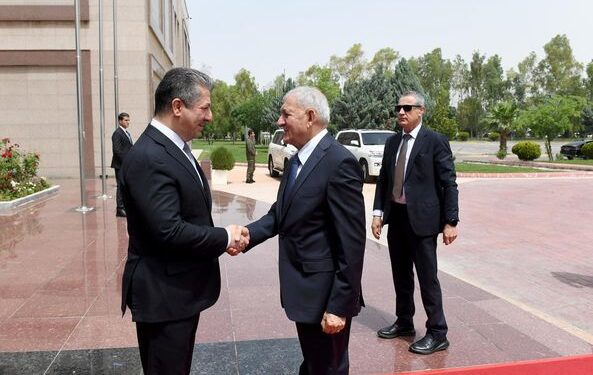 رئيس الجمهورية يبحث مع مسرور بارزاني
