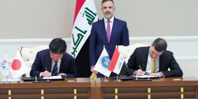 وزير التخطيط يرعي مراسم توقيع مذكرة تفاهم بين المصرف العراقي للتجارة والوكالة اليابانية للتنمية