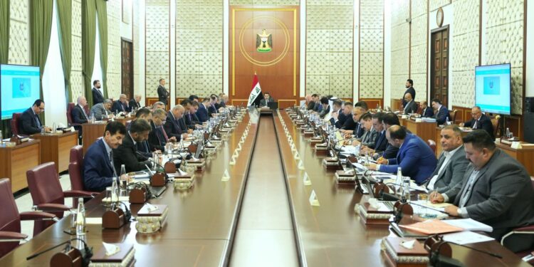 السوداني يترأس الجلسة الثالثة للهيأة العليا للتنسيق بين المحافظات غير المنتظمة بإقليم