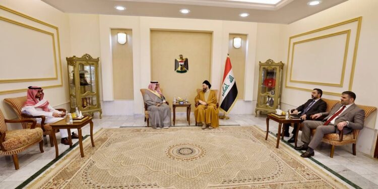 الحكيم يستقبل السفير السعودي