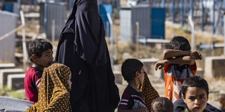 “الإقامة” تنذر بطرد السوريين من إقليم كردستان