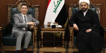 الخزعلي يلتقي السفير الصيني
