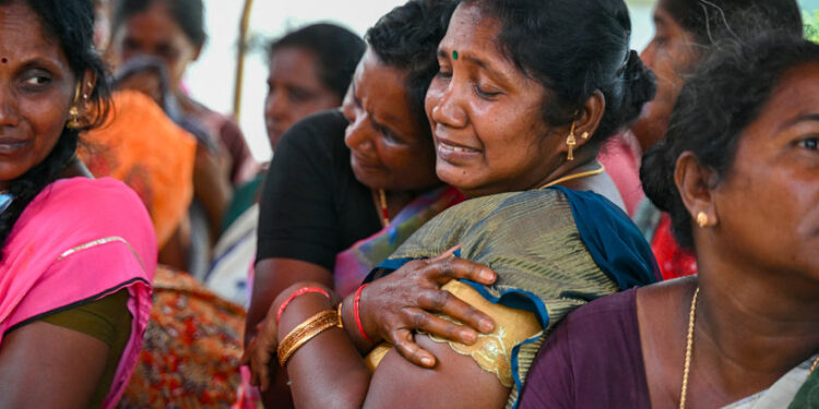 الهند .. عشرات الوفيات وحالات فقدان بصر ,,, مأساة “الكحول والميثانول”