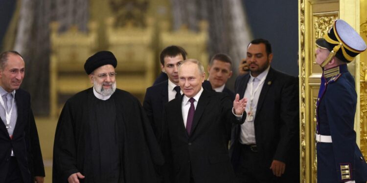 روسيا “تعلق موقتا” اتفاقا للتعاون الشامل مع إيران