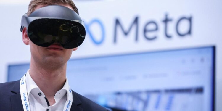 ميتــــا “تجمد” استغلال بيانات مستخدميها في برنامج للذكاء الاصطناعي