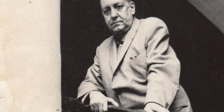 السريالي كارابانتييه “يكتشف” شابلن في واقعيته السحرية