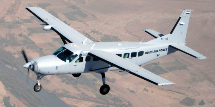 الطيران الحربي يغير على 10 مواقع لداعش في محافظتين