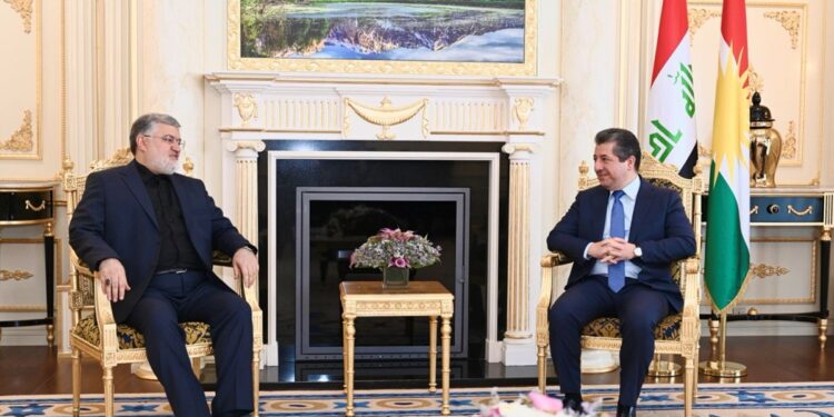 مسرور بارزاني يستقبل وفد ايراني لبحث استعدادات الاقليم لاستقبال زوار “العتبات المقدسة”